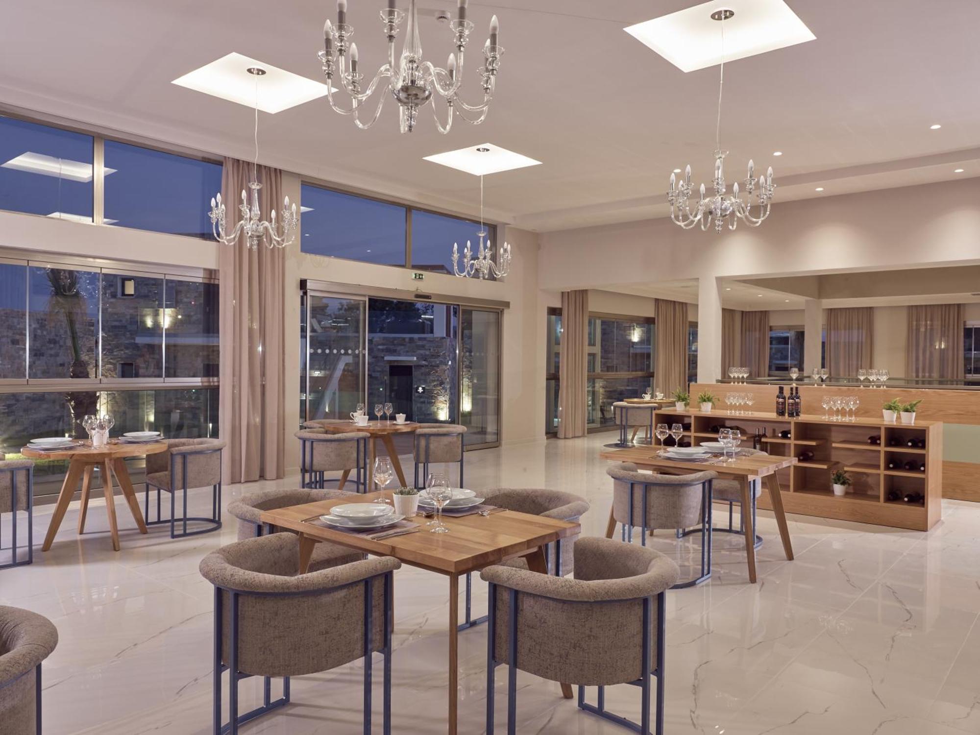 Golden Sun - Adults Only Hotell 4*